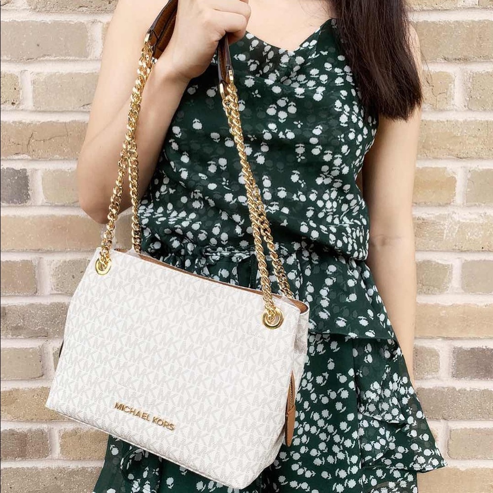 💕Gaby’sBags👜💕-NWT Michael Kors Chain Tote - Picture 2 of 5